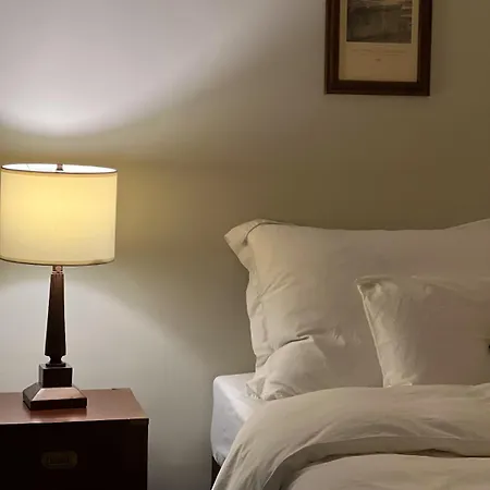 The Colonial Hotel