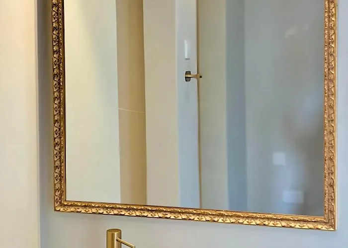 The Colonial Larnaka